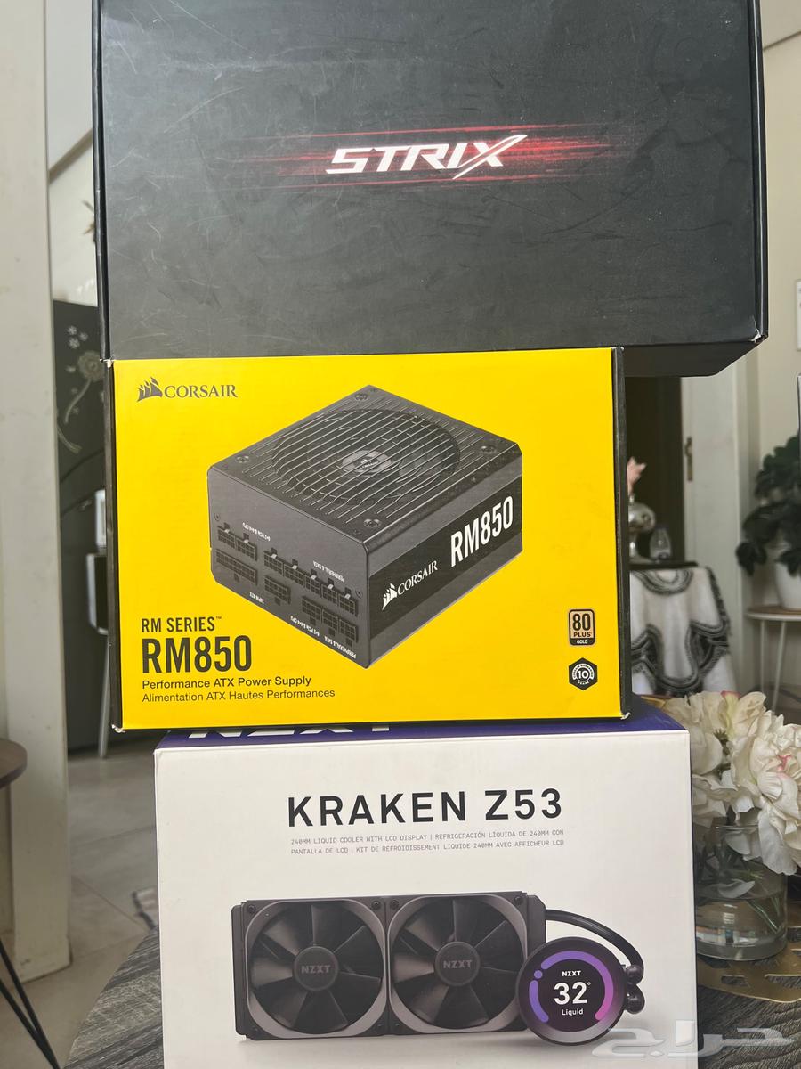 للبيع بي سي قيمنق كرت 2080ti64496958749954114