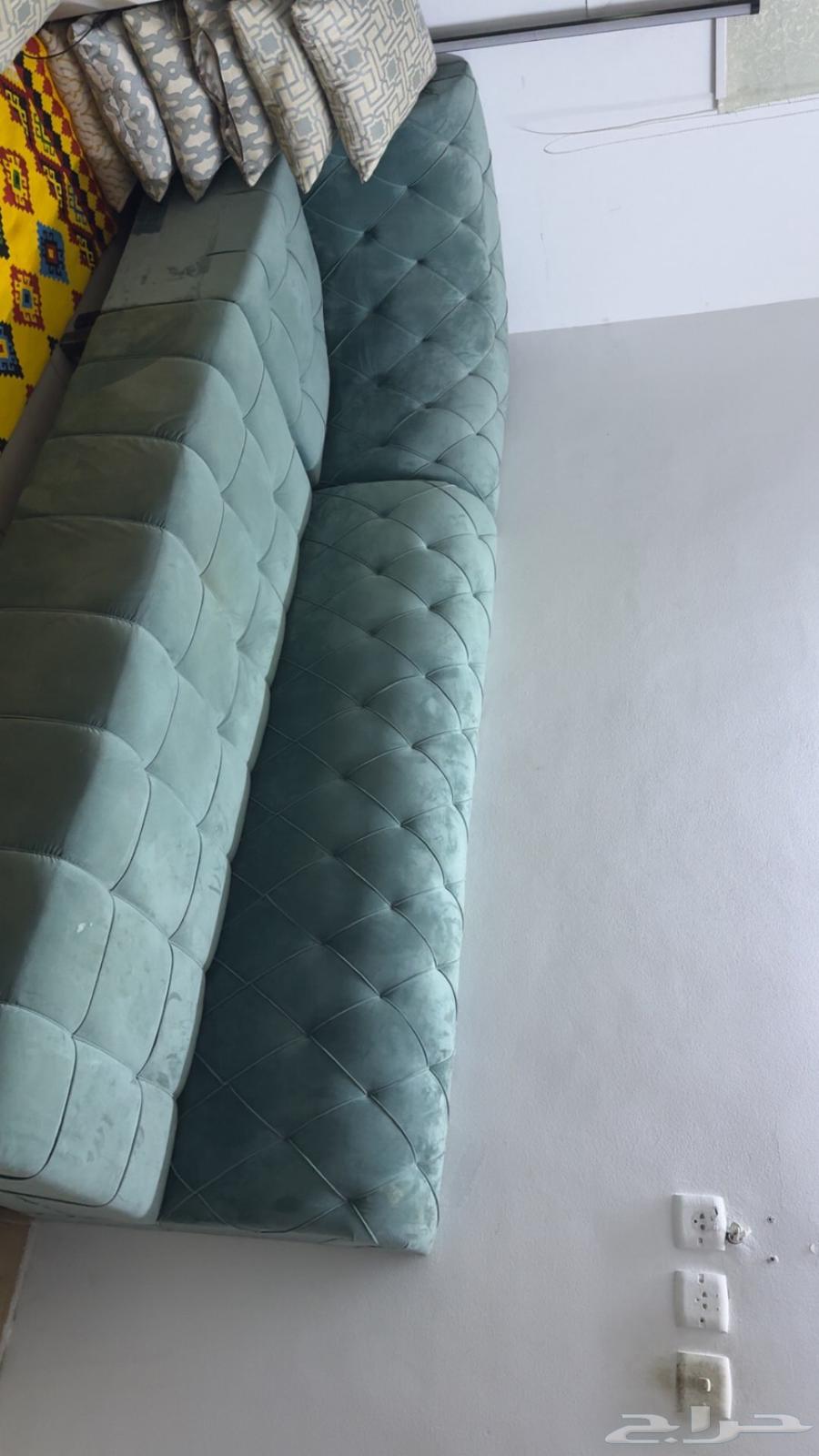 كنب للبيع   كنبة طويلة مع زاوية64499145701251110