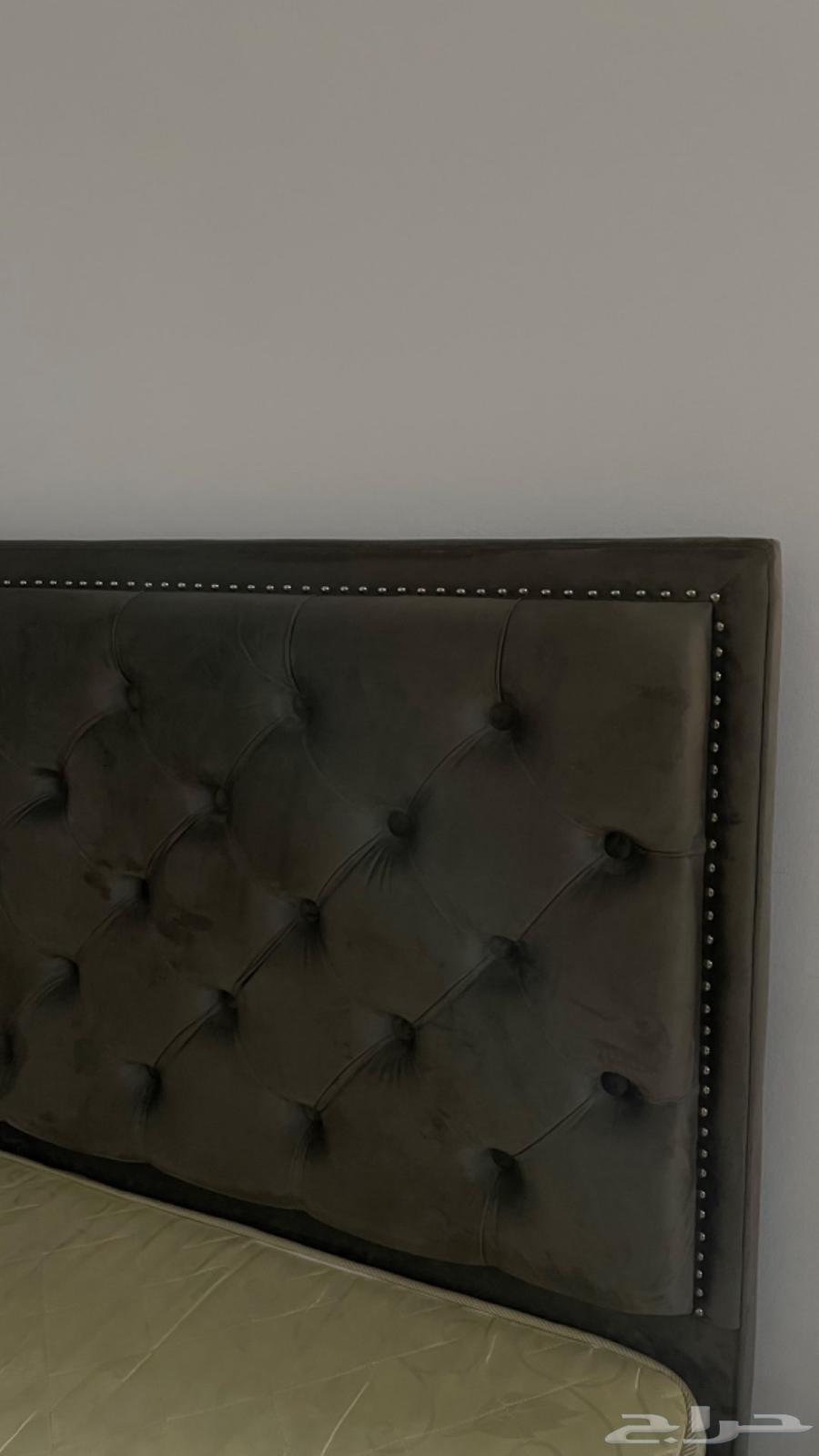 سرير نفر ونص ( جديد ) لون رمادي64499187576579111