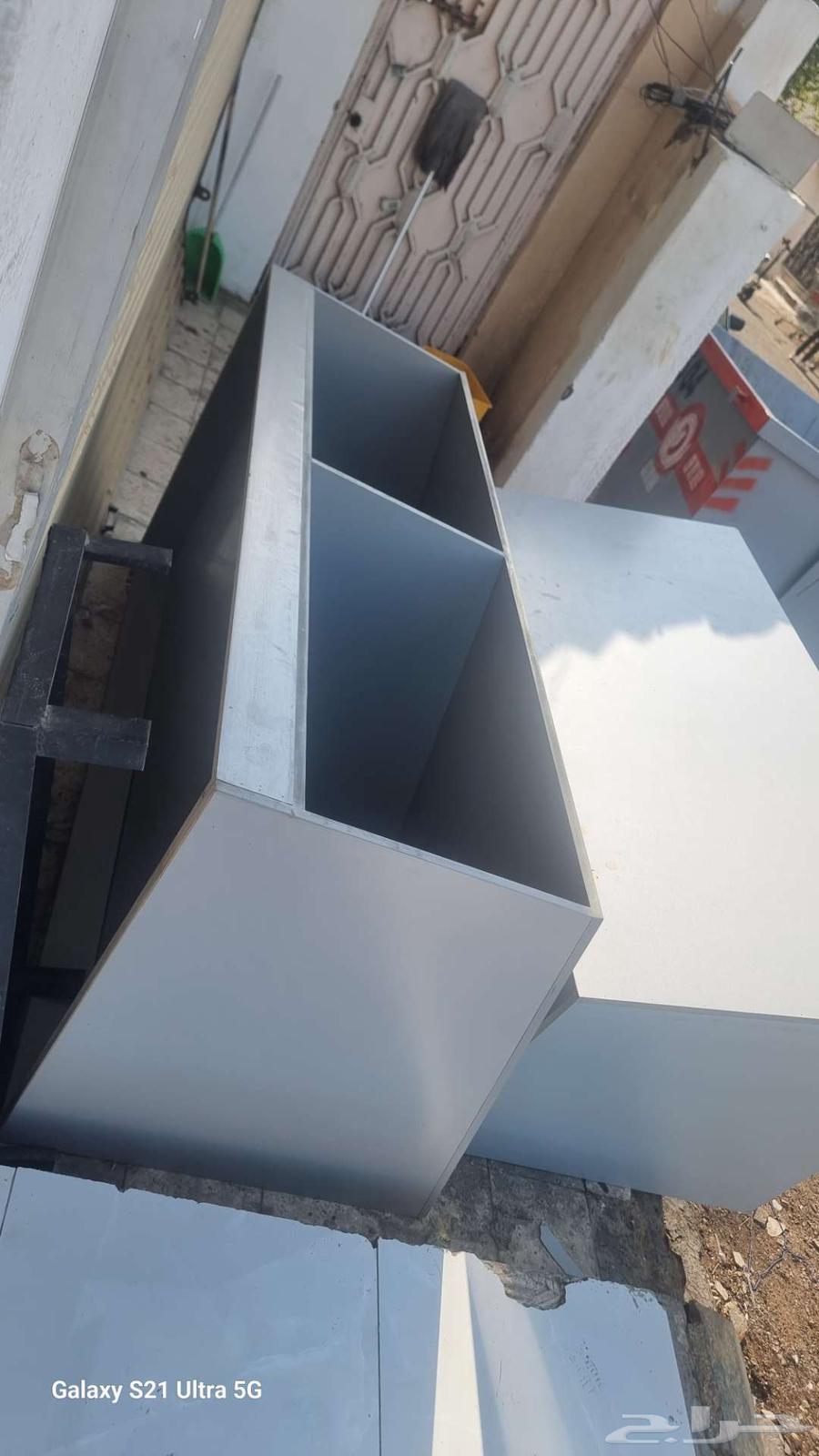 Tilted vegetable and date display tables for sale64496419812610111