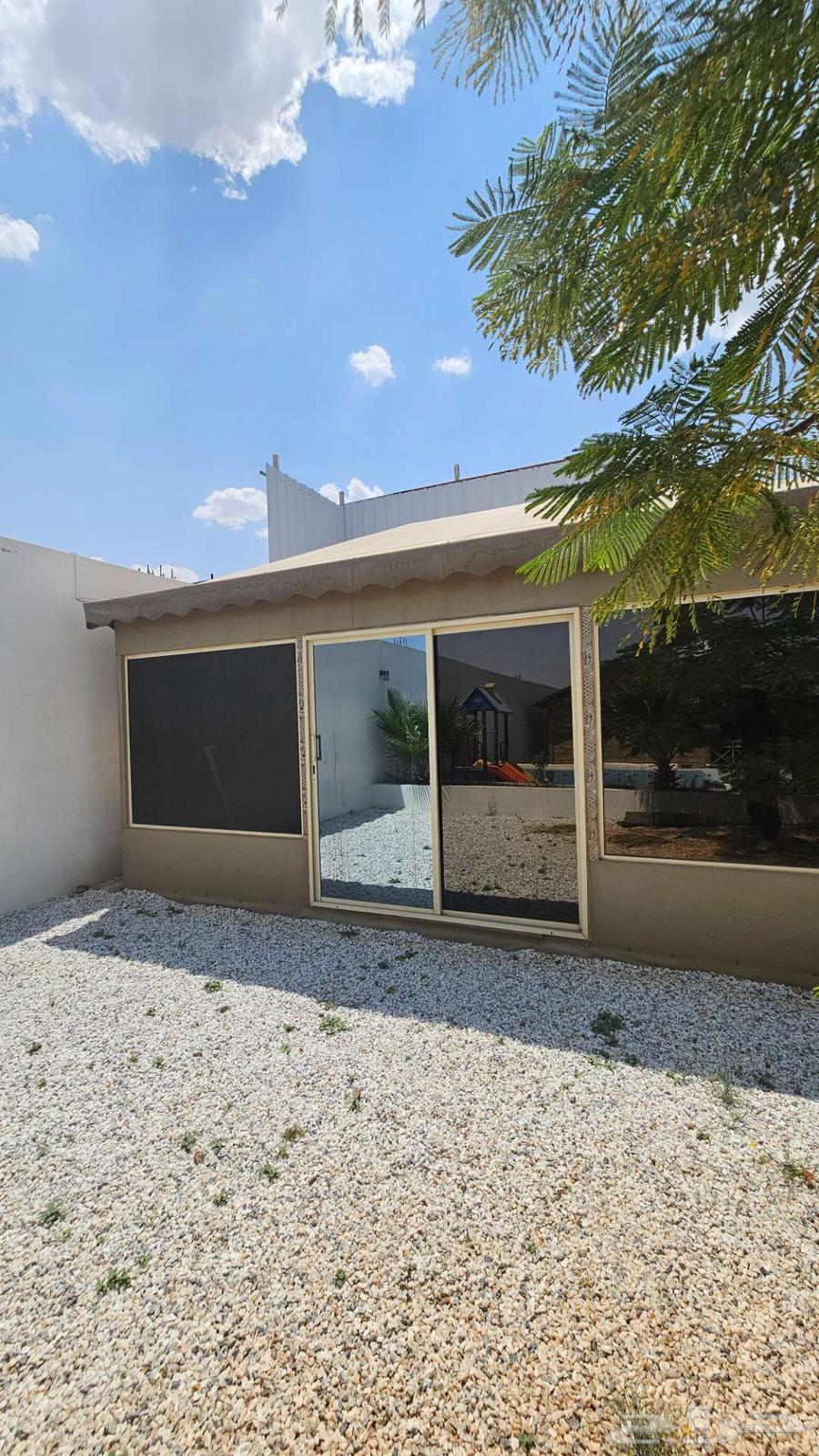 Hair house, 3 years old, in perfect condition, size 5 by 4 with patio64497331207042110