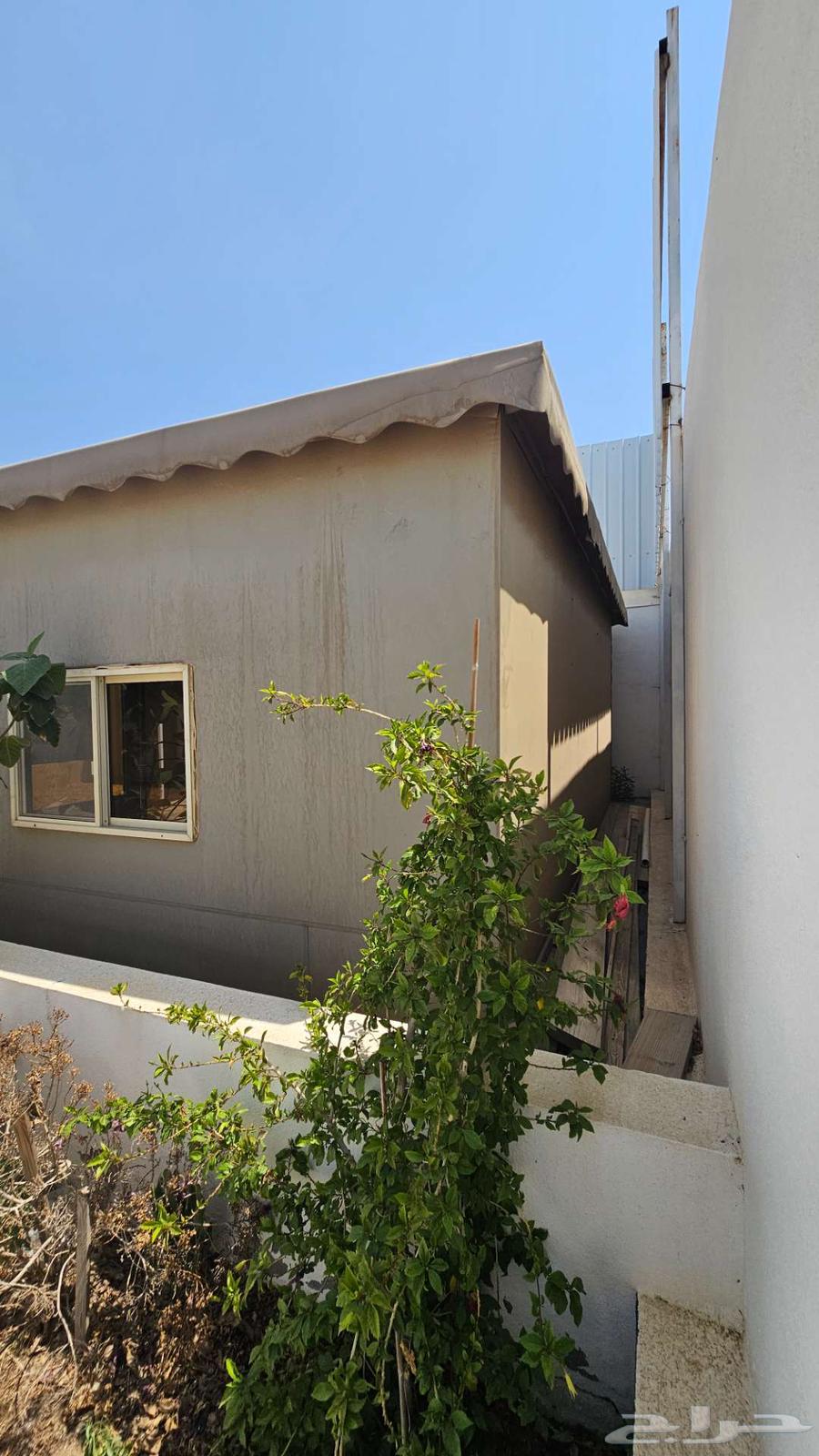 Hair house, 3 years old, in perfect condition, size 5 by 4 with patio64497331207042112