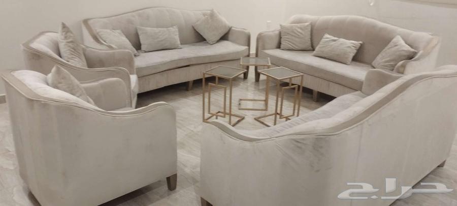 Good sofa for 250, first person to come and take it from Al-Rimal area, Al-Otaibi Mosque64499773020162110