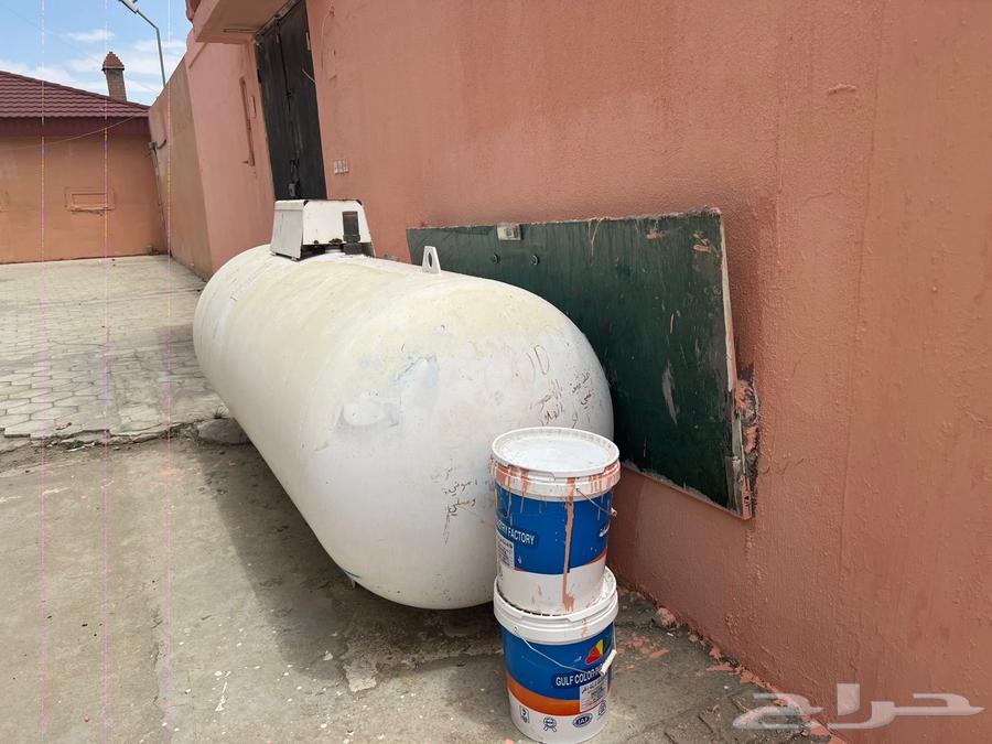 خزان غاز بحالة جيده سعة 2000 لتر64498508675715110