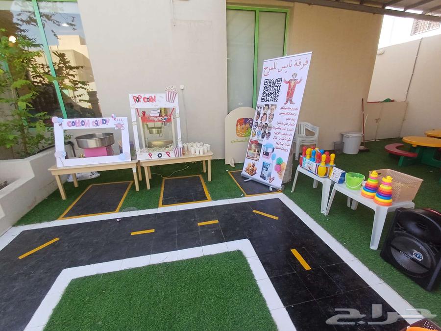 Cartoon characters and clowns in Buraidah and the rest of Al-Qassim64499284252674112