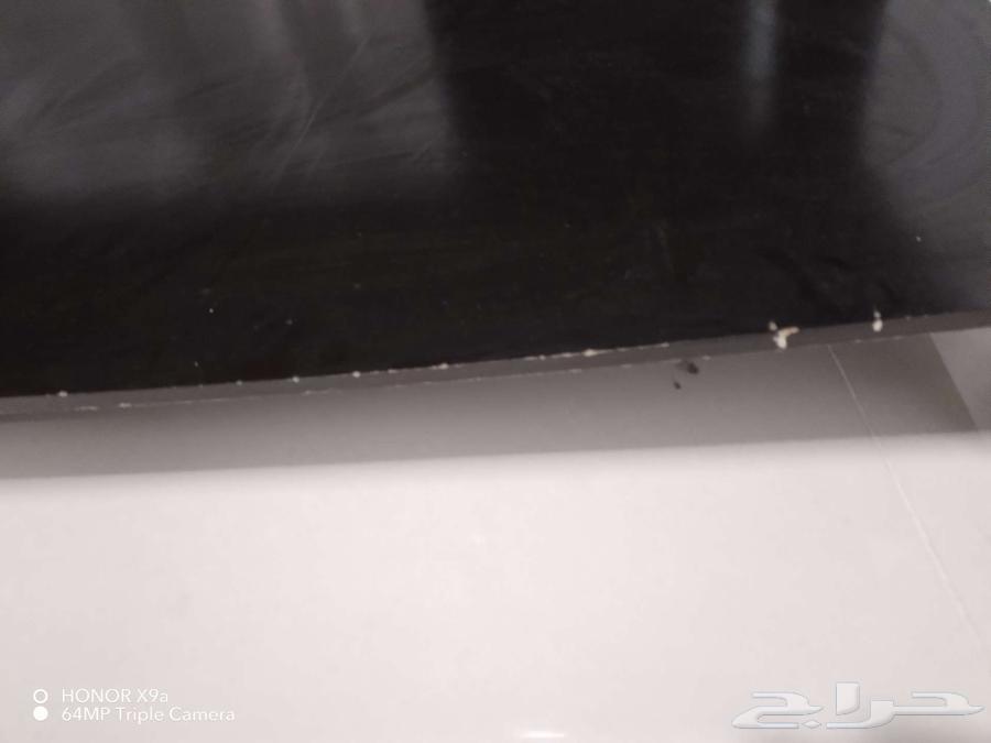 طاولة لون بني غامق خشب للبيع بسعر 100 ريال64495693145858110