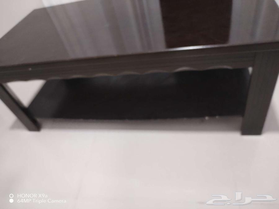 طاولة لون بني غامق خشب للبيع بسعر 100 ريال64495693145858111