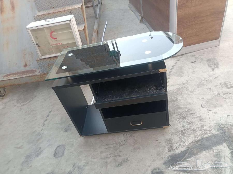 طاولة مكتب مستعملة   طاولة مكتب زجاج64497331339650110