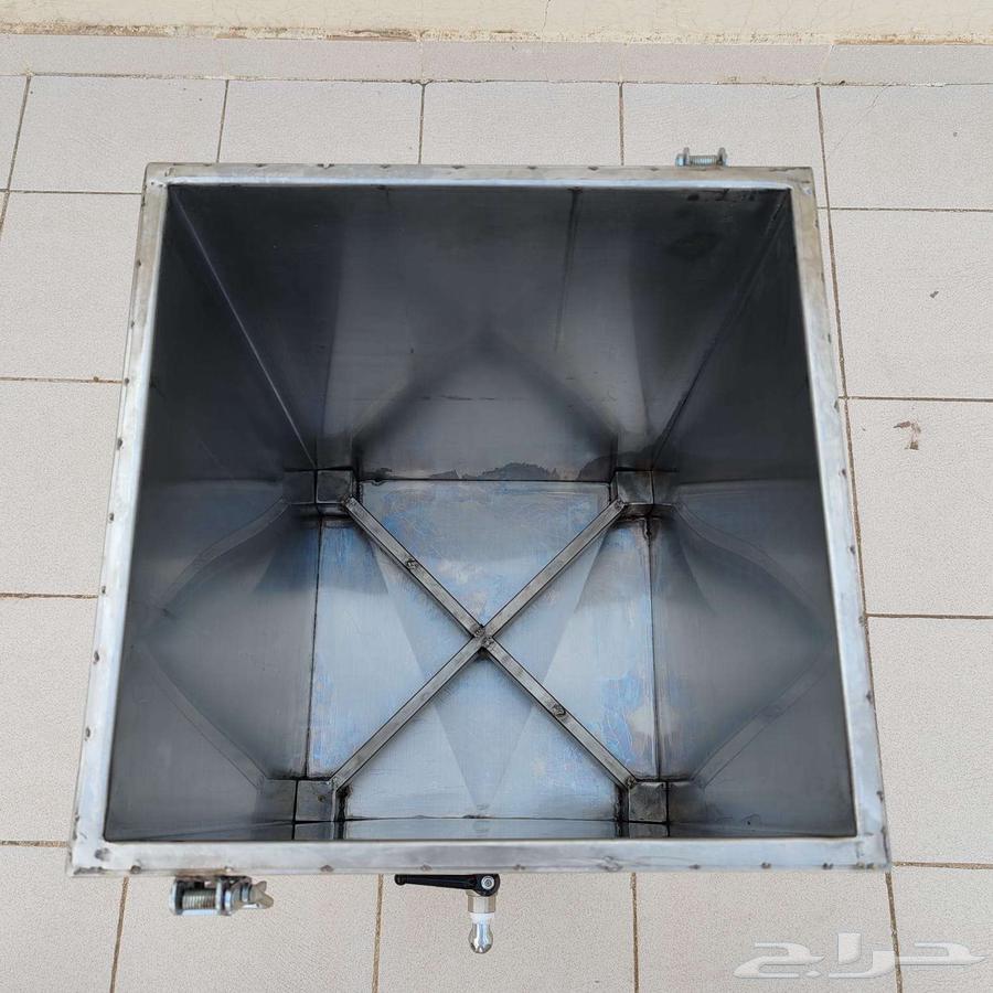 مدبسة تمر مميزة للبيع64500105075713113