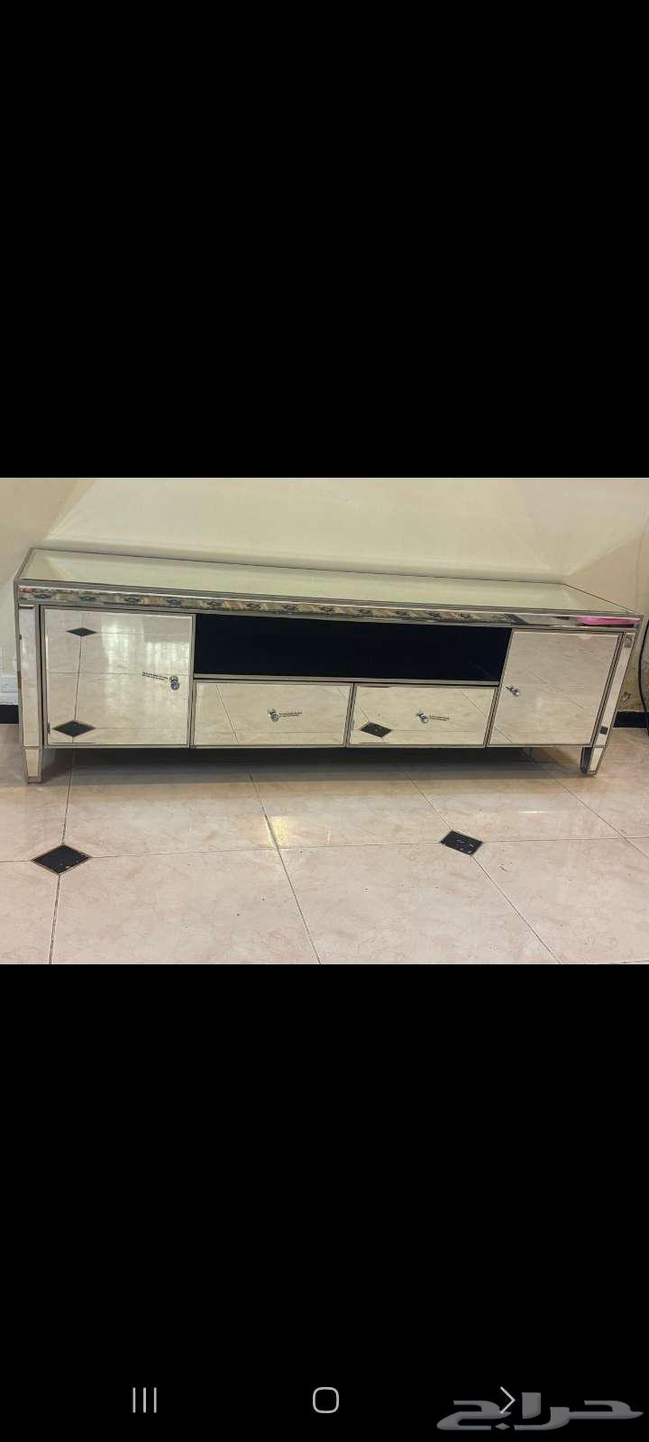 طاولة تلفزيون فخمه64506507280898110