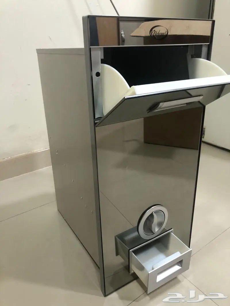 Rice or sugar cabinet64505495118082110