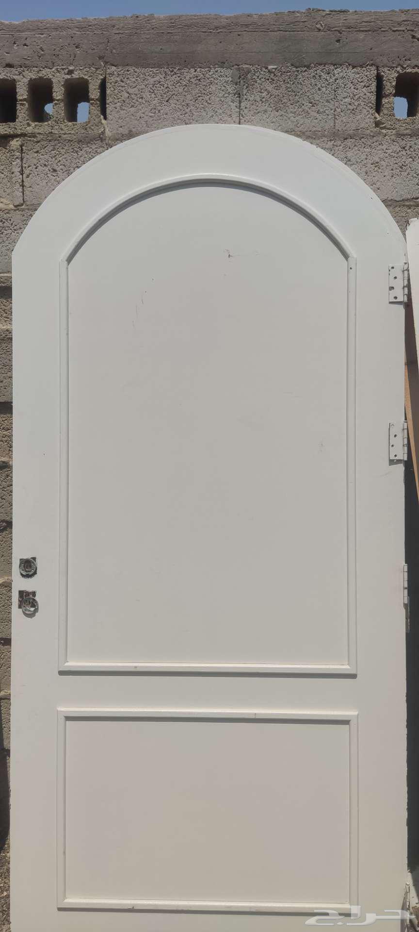 ابواب خشب حاله ممتازه شبه جديد64413745742851113