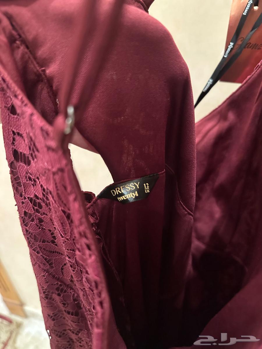 فستان جديد تماما  مقاس ميديم 12 دانتيل برغندي64511269479555111