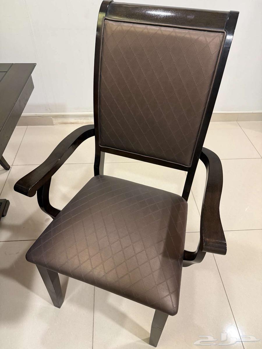 Dining table with 8 chairs64507151403265113