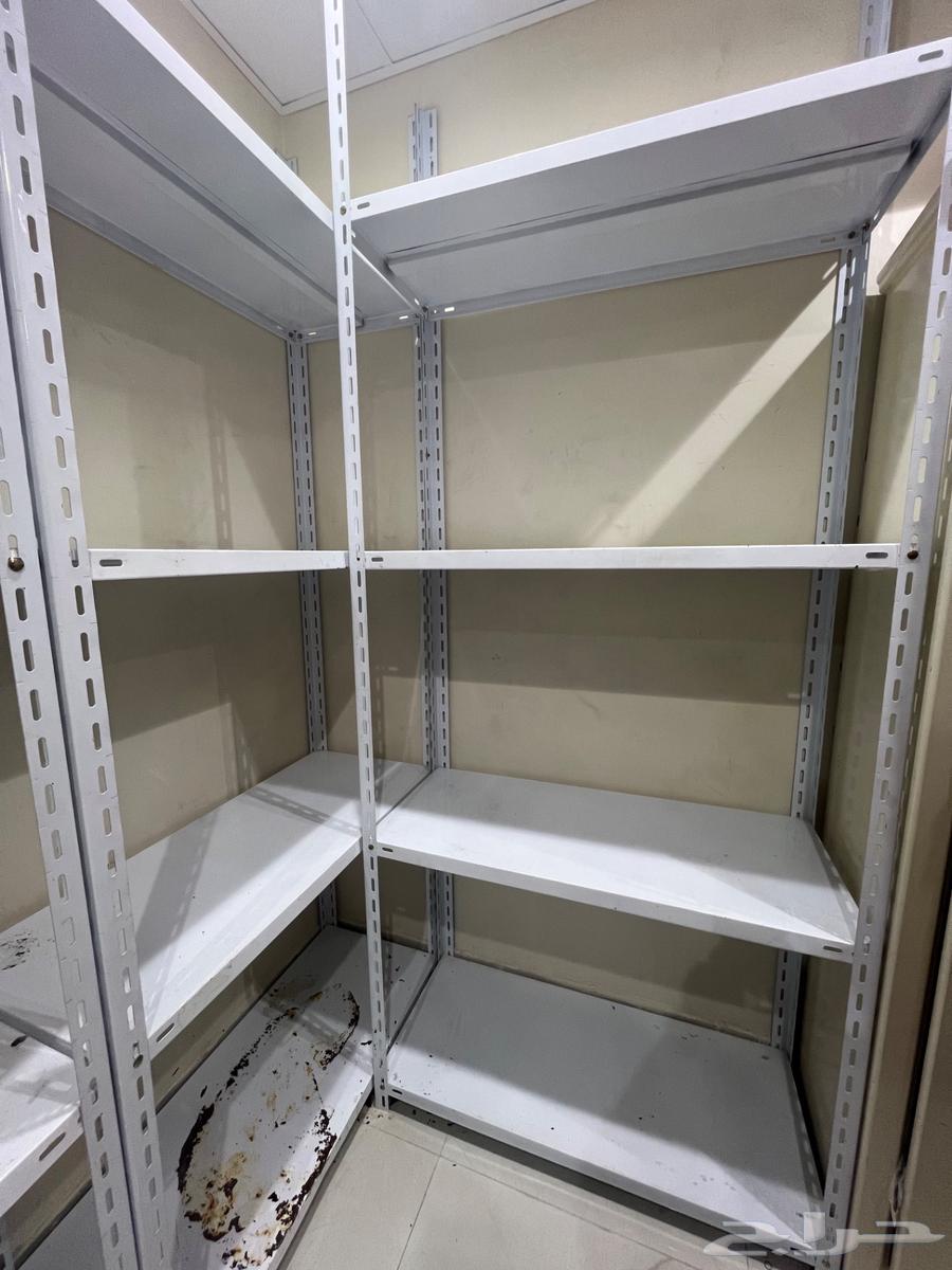 بيع رفوف تخزين حديدية مستعملة   حالة ممتازة64507682097027111