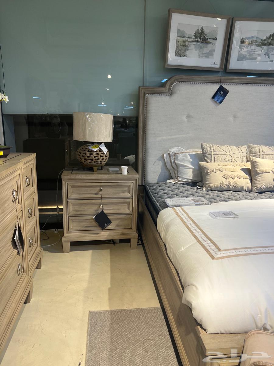 A new bedroom set from Raqeeb64508845514498111