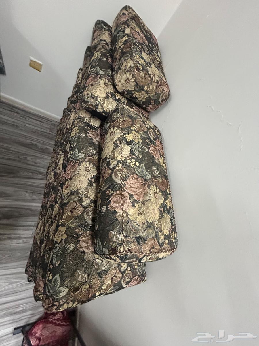 كنب من 8 قطع ومساند ظهر 15 قطعه64509842237187112