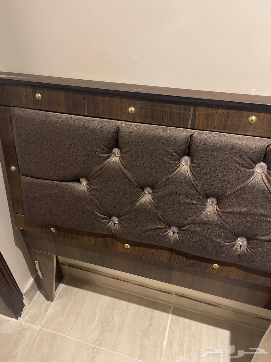 سرير نفر بحاله جيده جدا64510535380483110