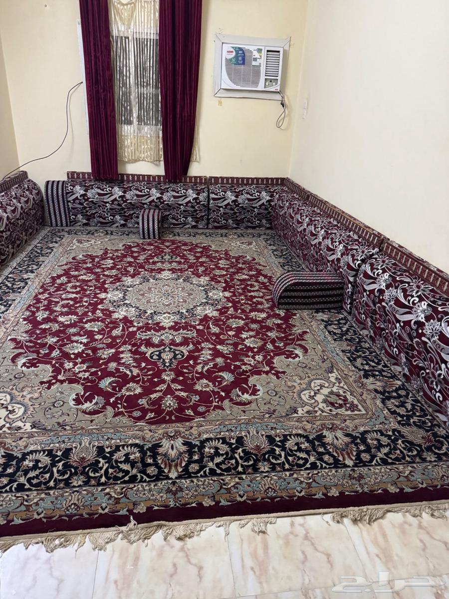 مجلس عربي وسجاد إيراني64503926343939110