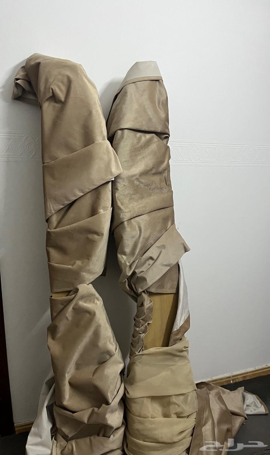 قطعتين ستائر لون بيج64510845639683110