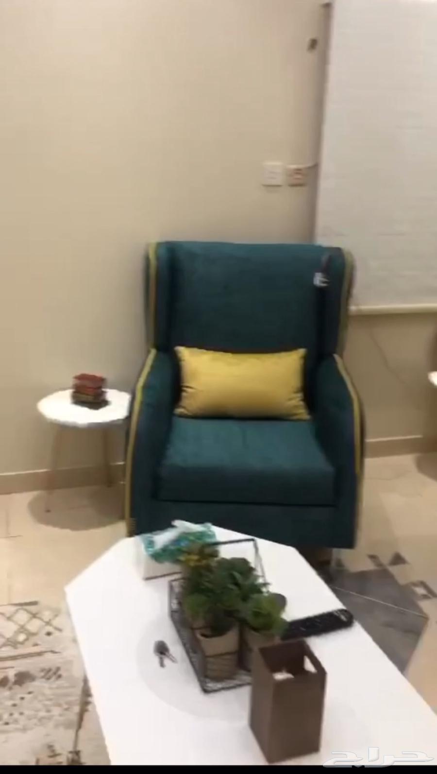 كنب ثلاث قطع للبيع64507795809281112