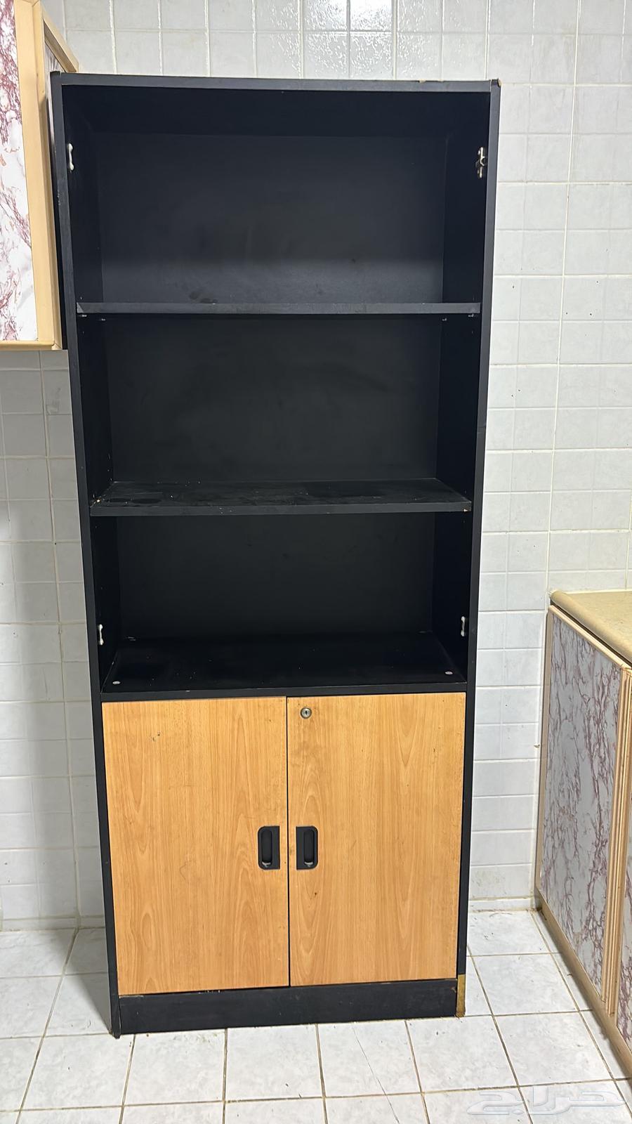 دولاب خزانة مستعمل خشب جيد64505660574083110