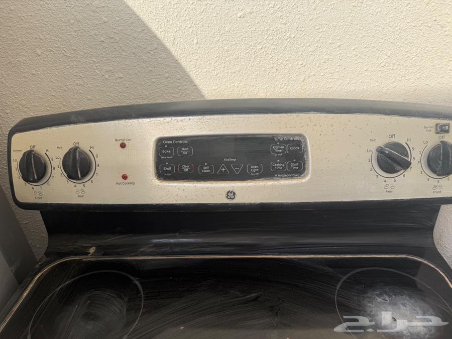 ثلاجه شارب كبيره وبوتجاز فرن للبيع64507025991171111