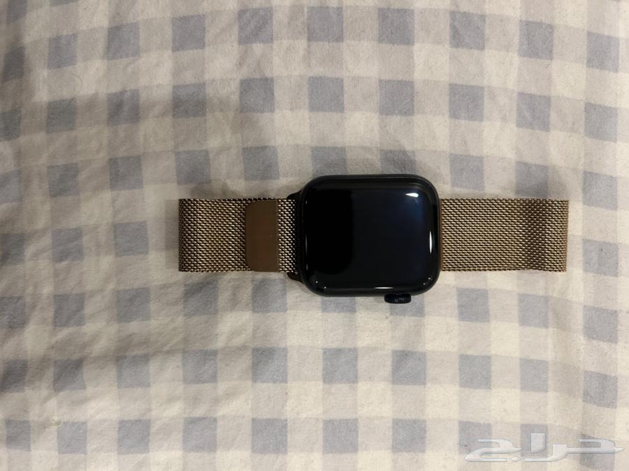 ساعة ابل جديدة غير مستخدمة للبيع المستعجل64505011485058111