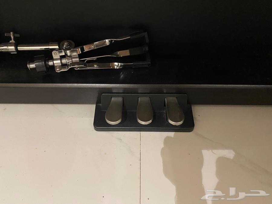 ROLAND RP30 Piano in Excellent Condition64506118561665111