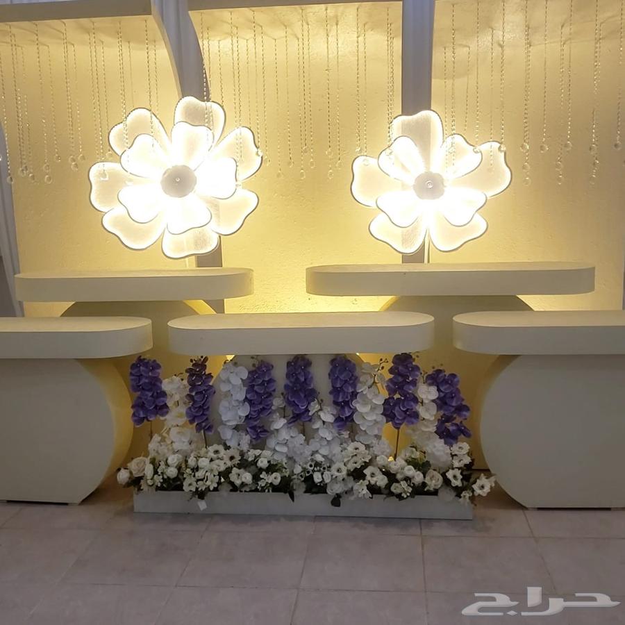 للبيع كوش واستقبال عربات ملكة ورد صناعي وغيرها64506507296771114