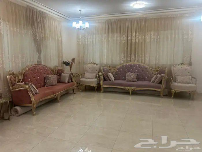 كنب خشب استخدام بسيط جدا والمكنب نظيف64514734004353110