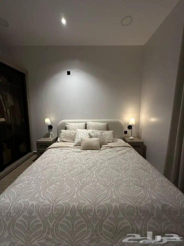 للبيع غرفة نوم شبه جديده64518450988419112
