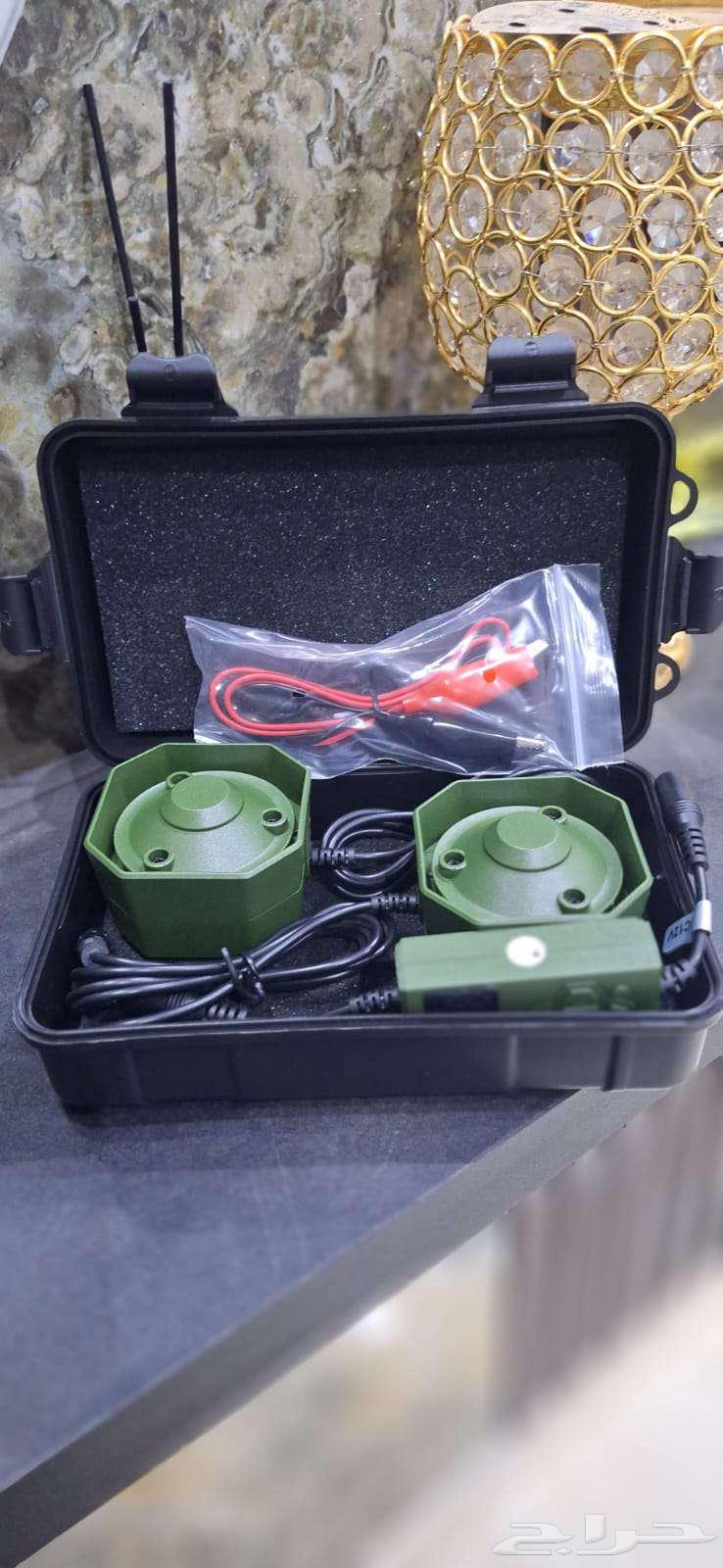 100 Watt Bird Device64516658347906110