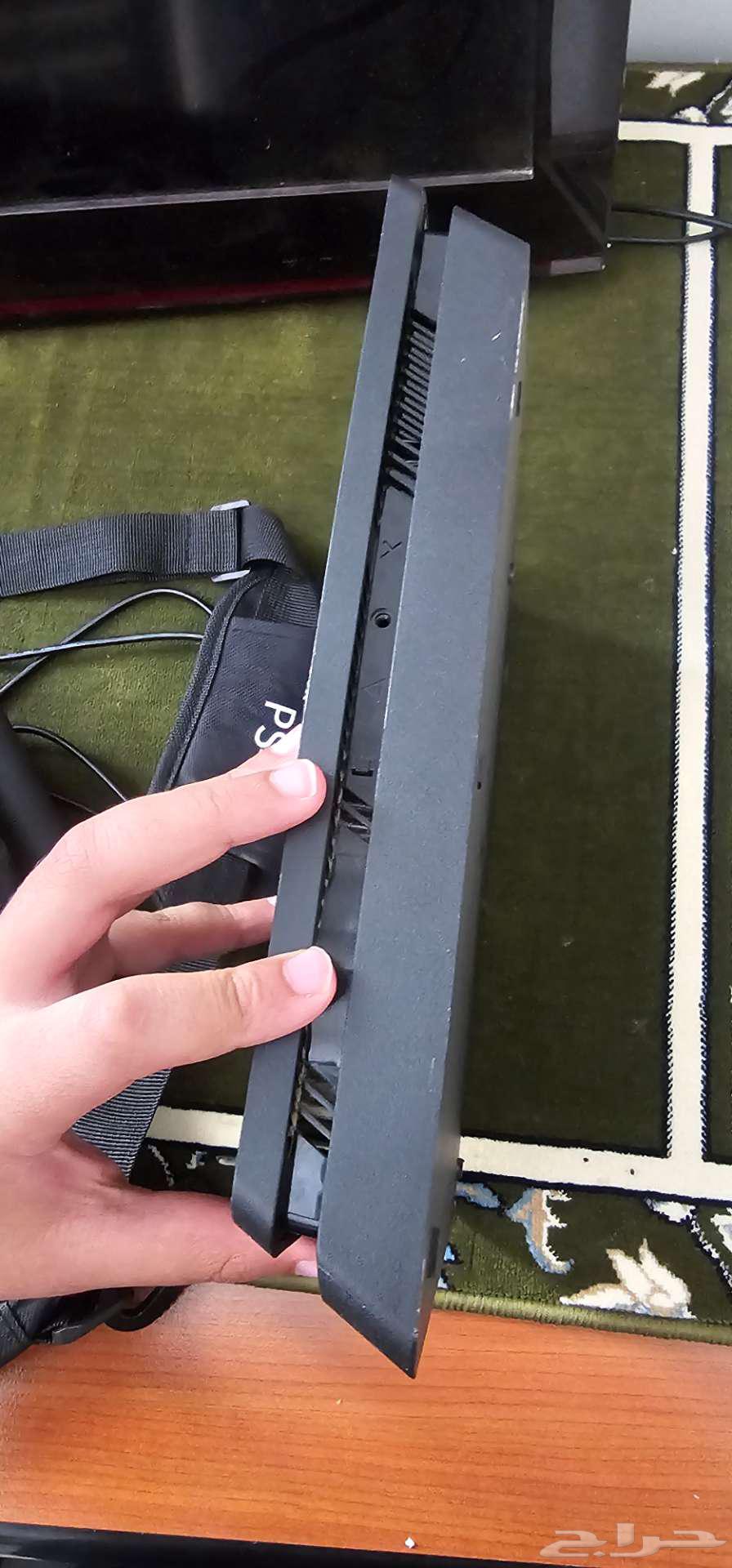 سوني فور جديد أخوي الجديد سبب البيع عدم الحاجه64513825187971112