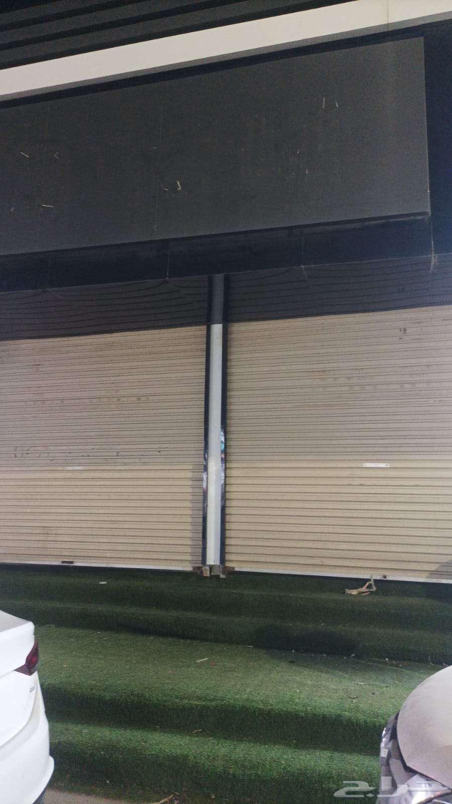 Cladding and split air conditioner for sale in good condition64512231801857111