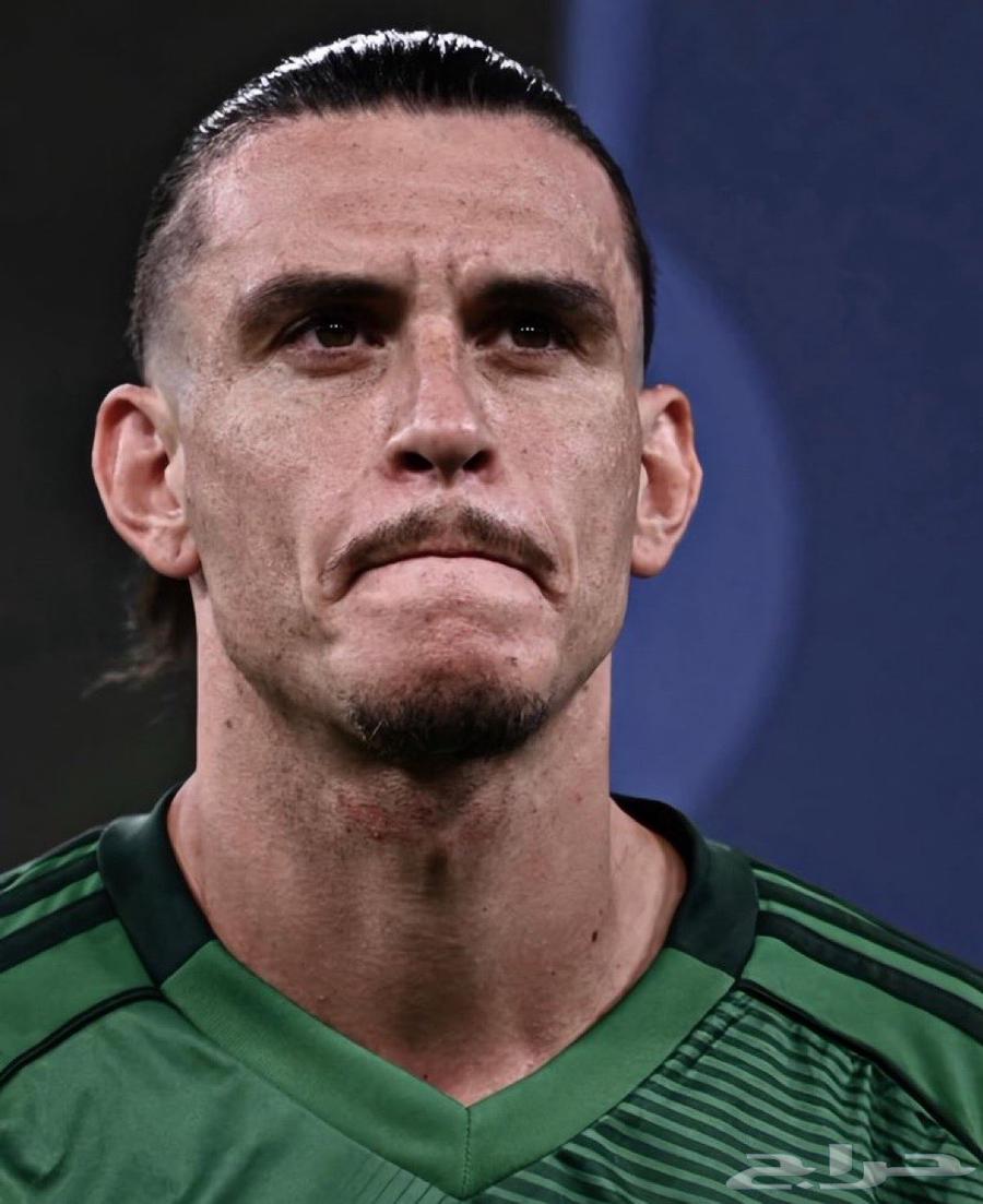 تذكرة للاهلي في الواجهة في الزاويه64514320573059110