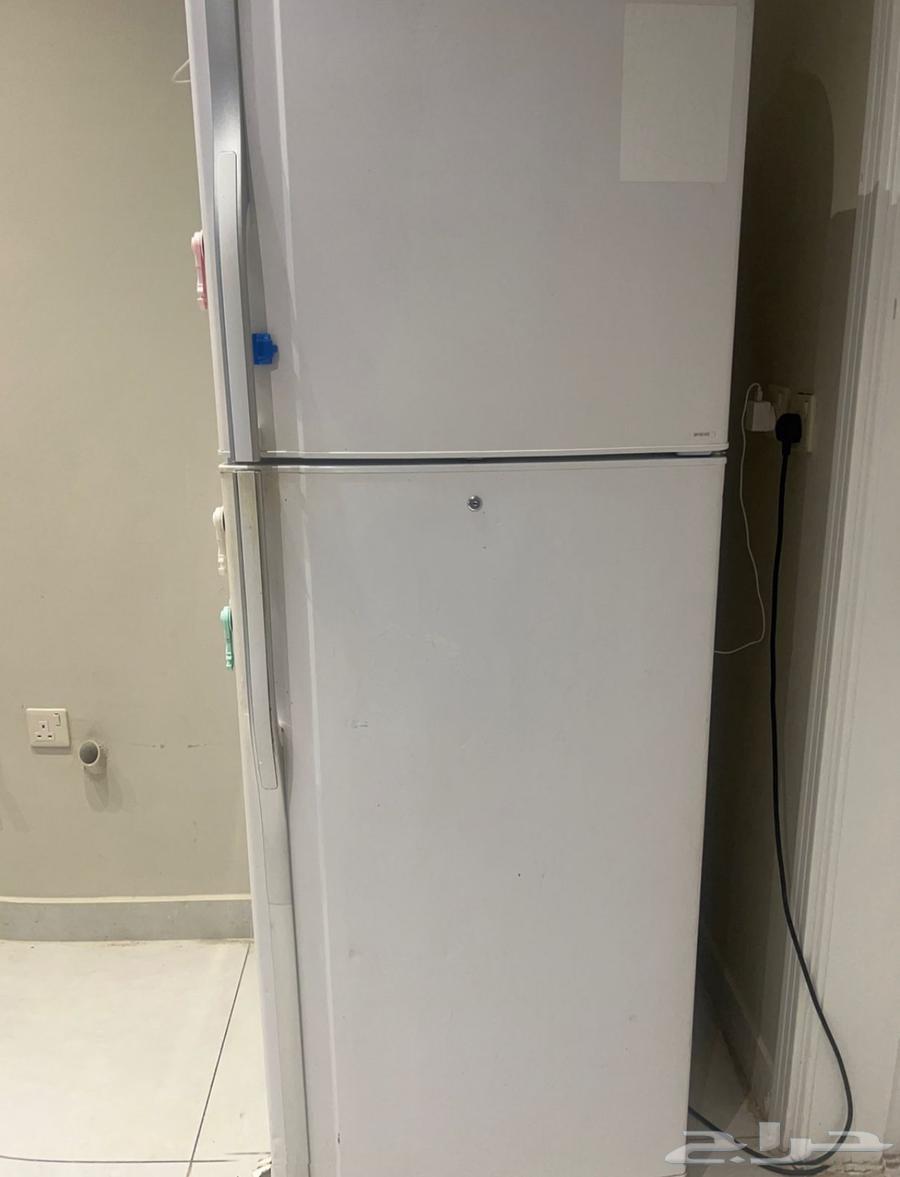 ثلاجه لون ابيض للبيع64514872757635112