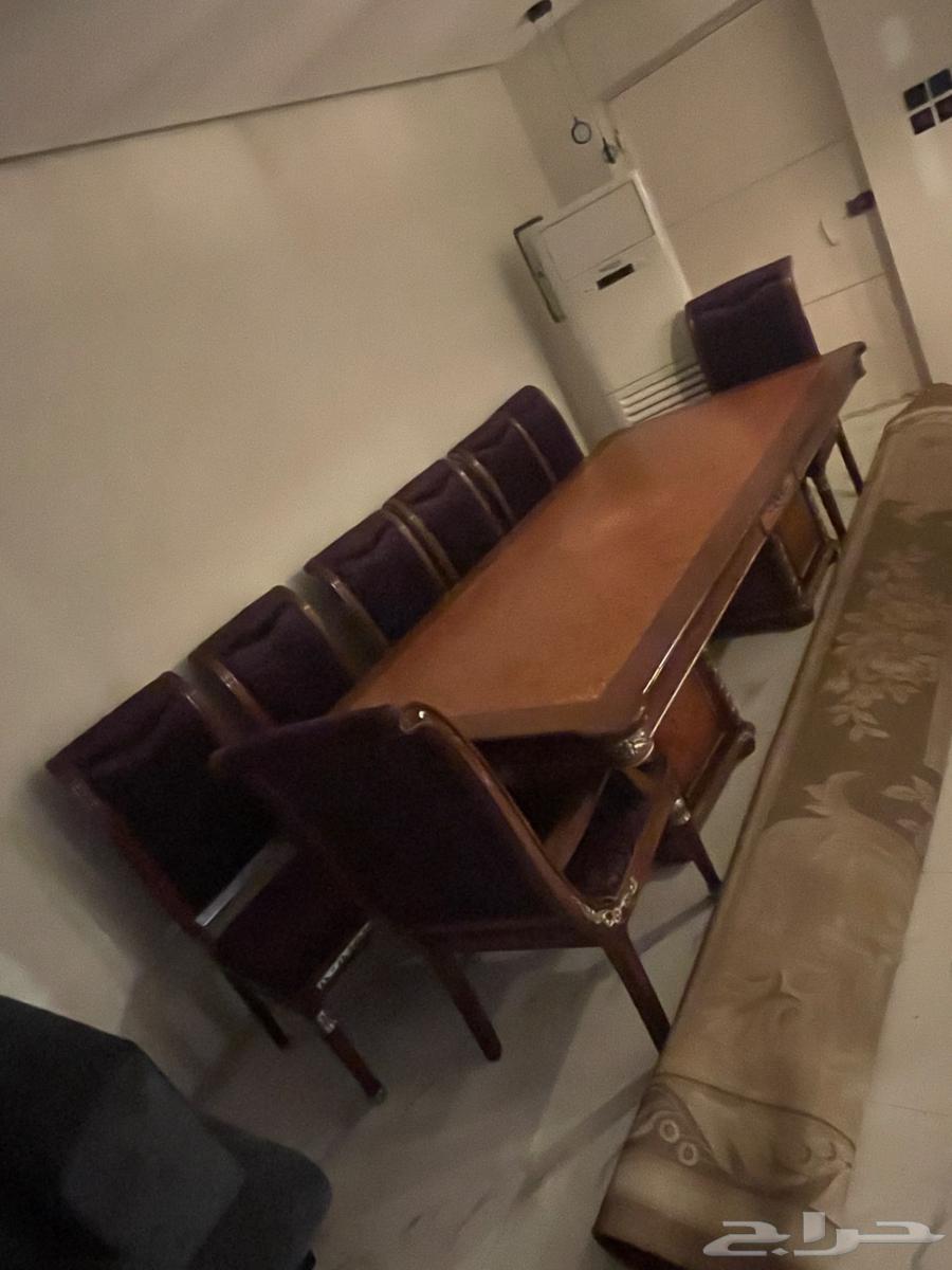 طاوله طعام نظيفه للبيع64511576608641110