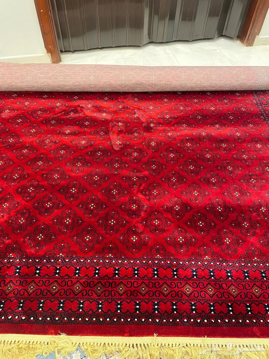 للبيع سجاد احمر نظييف جدا64511745370370111