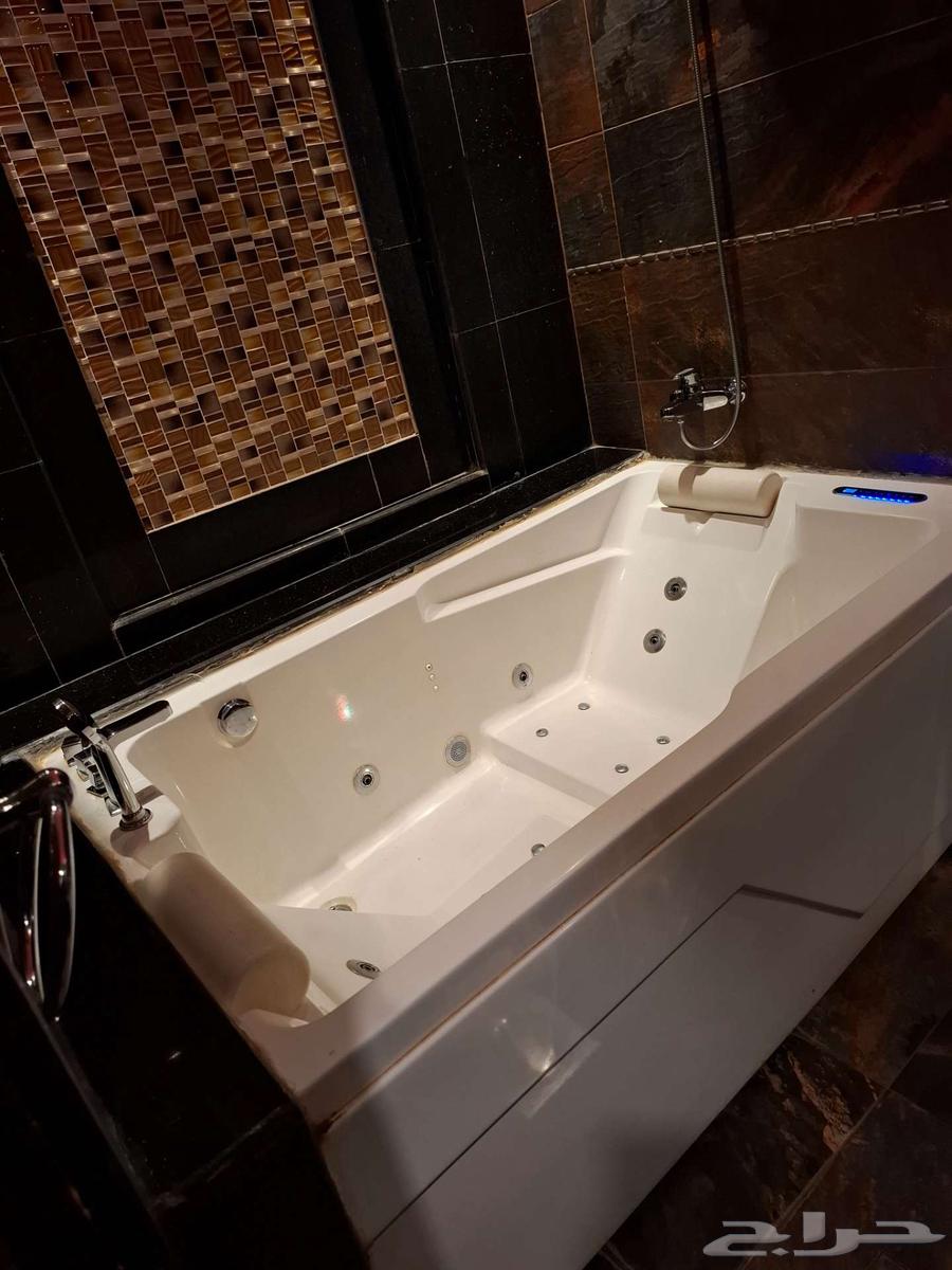 Good condition jacuzzi64511981536513111