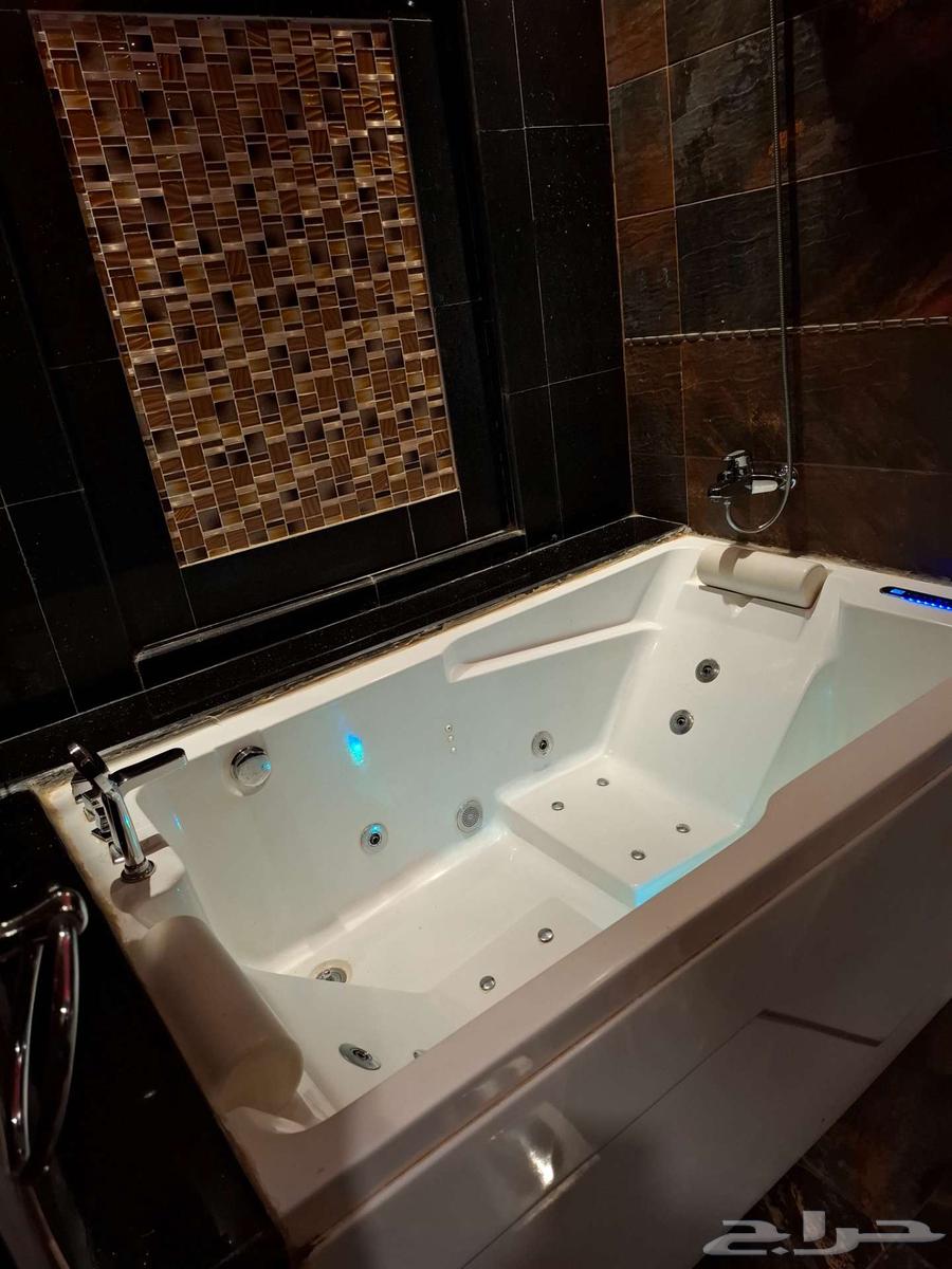 Good condition jacuzzi64511981536513110