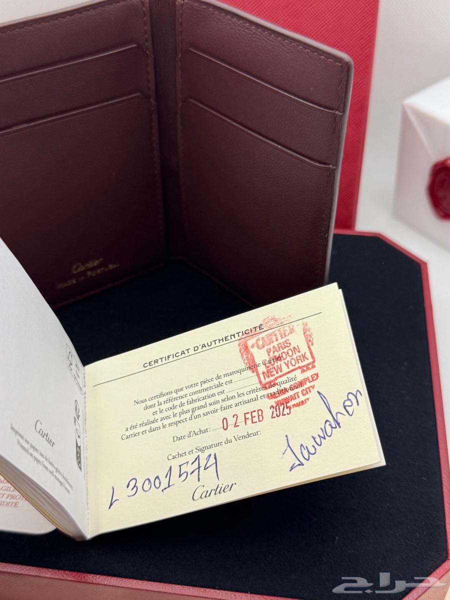 محفظة كارتير لون عنابي اصلية64503609864578114