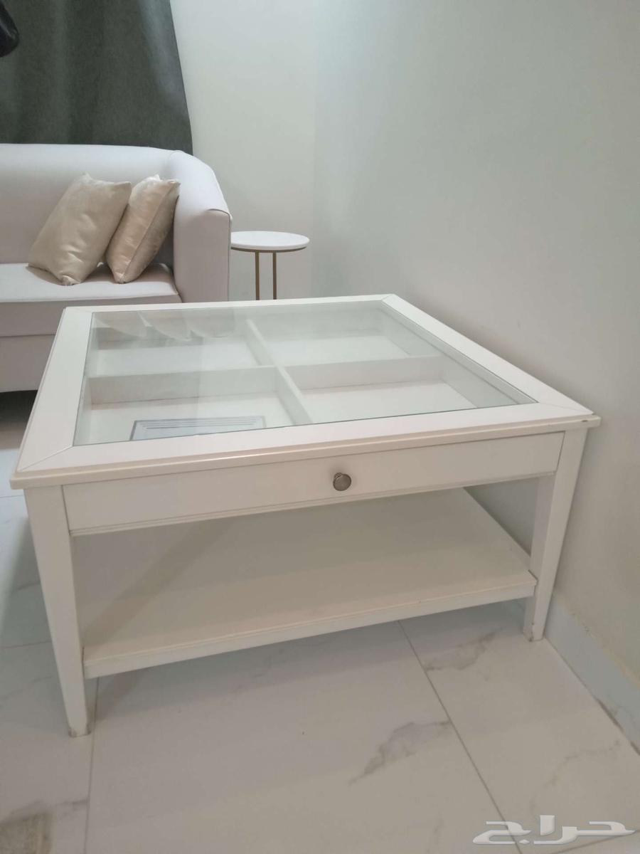 طاوله من ايكيا للبيع64517076566657111