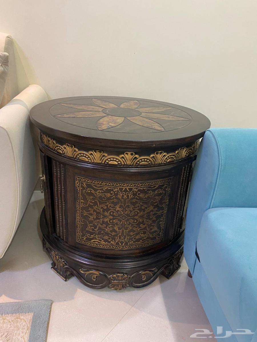 طاوله مجلس كبيره واثنتين جانبيات64518229011713111