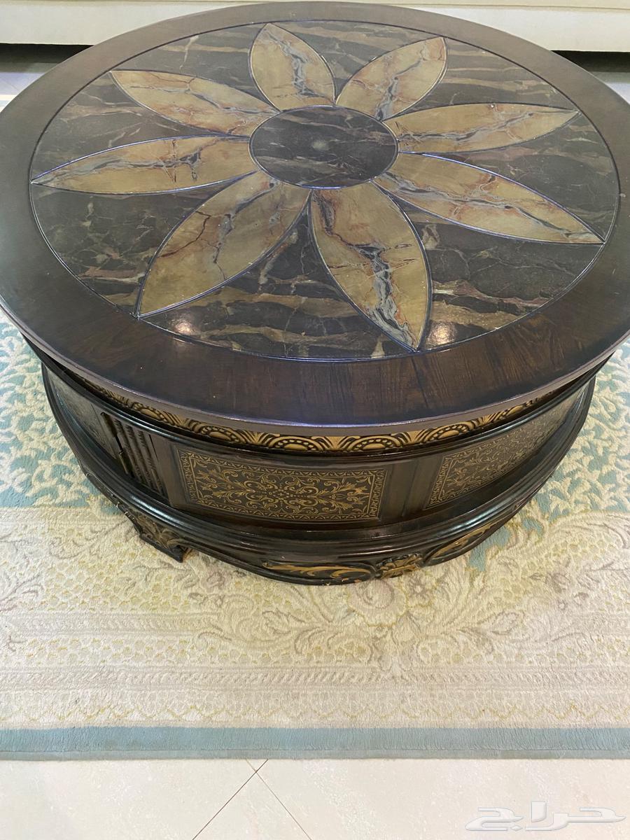 طاوله مجلس كبيره واثنتين جانبيات64518229011713112