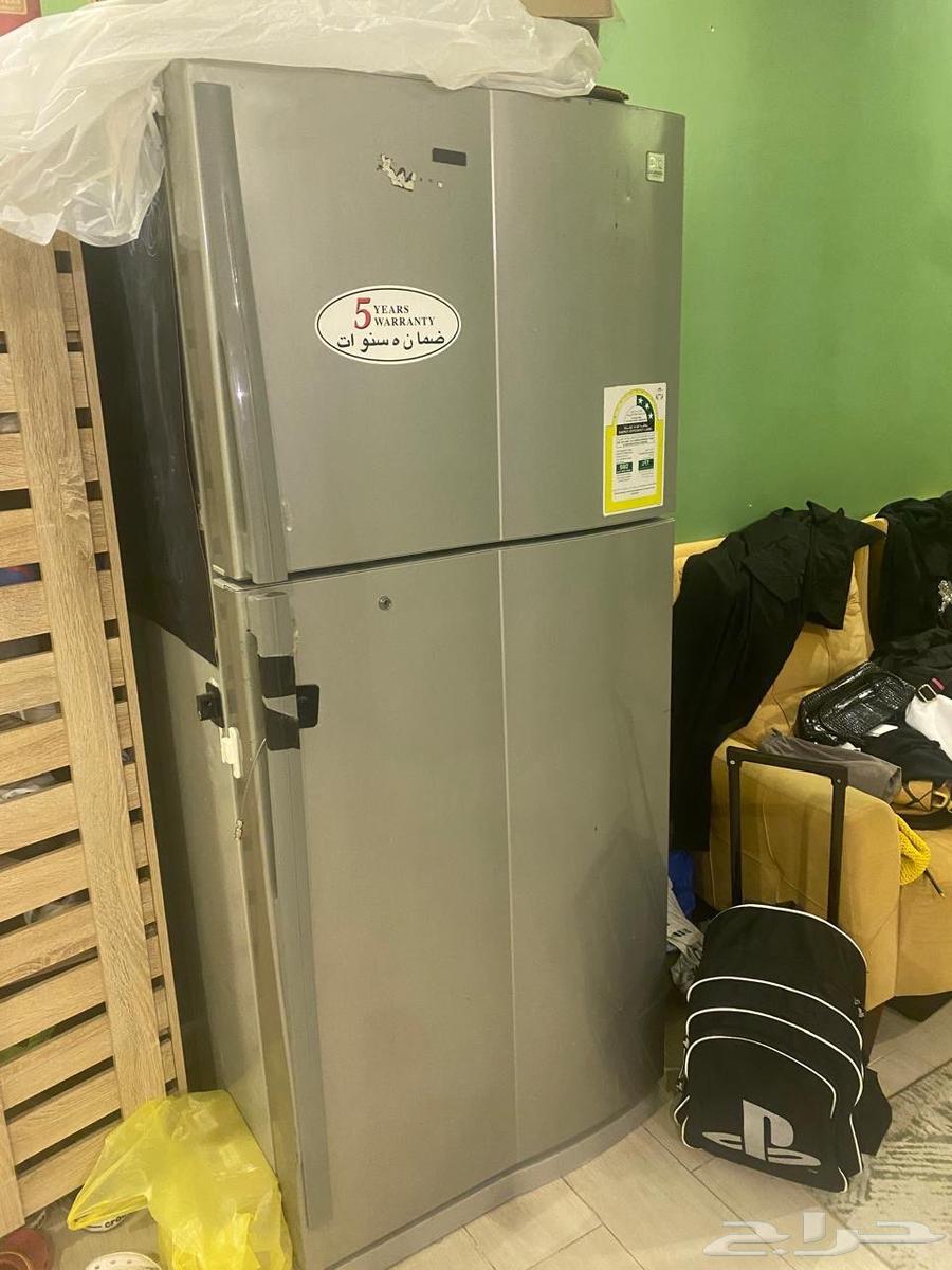 ثلاجه بفريز للبيع64518325394306111