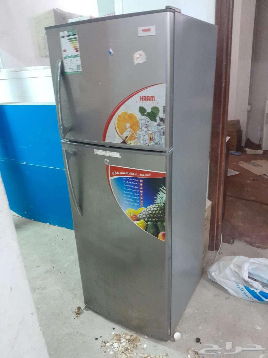 Base for sale more than 30 chairs and other items desks and tables64512790394627114