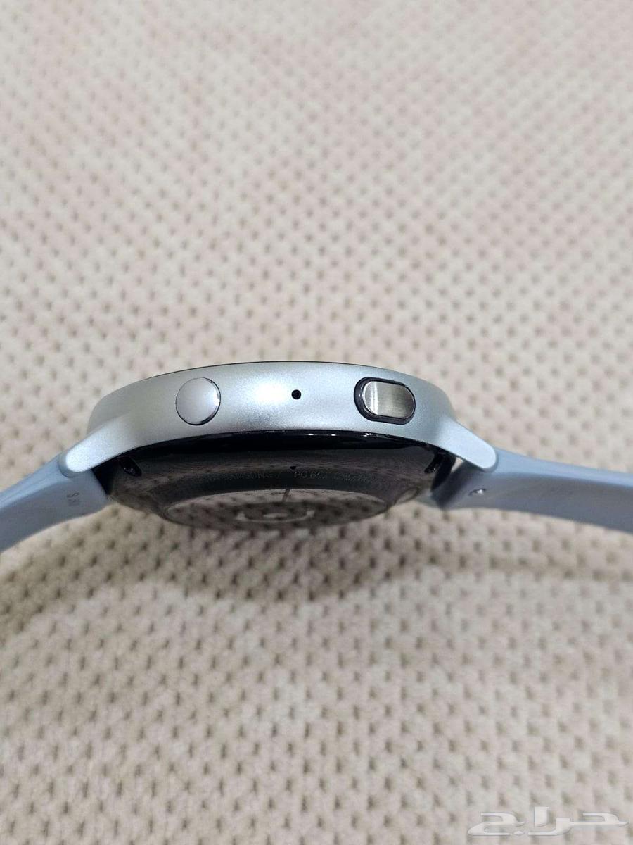 الساعة سامسونج ذكي. 44 ملي. شبه جديدة64512818599298113