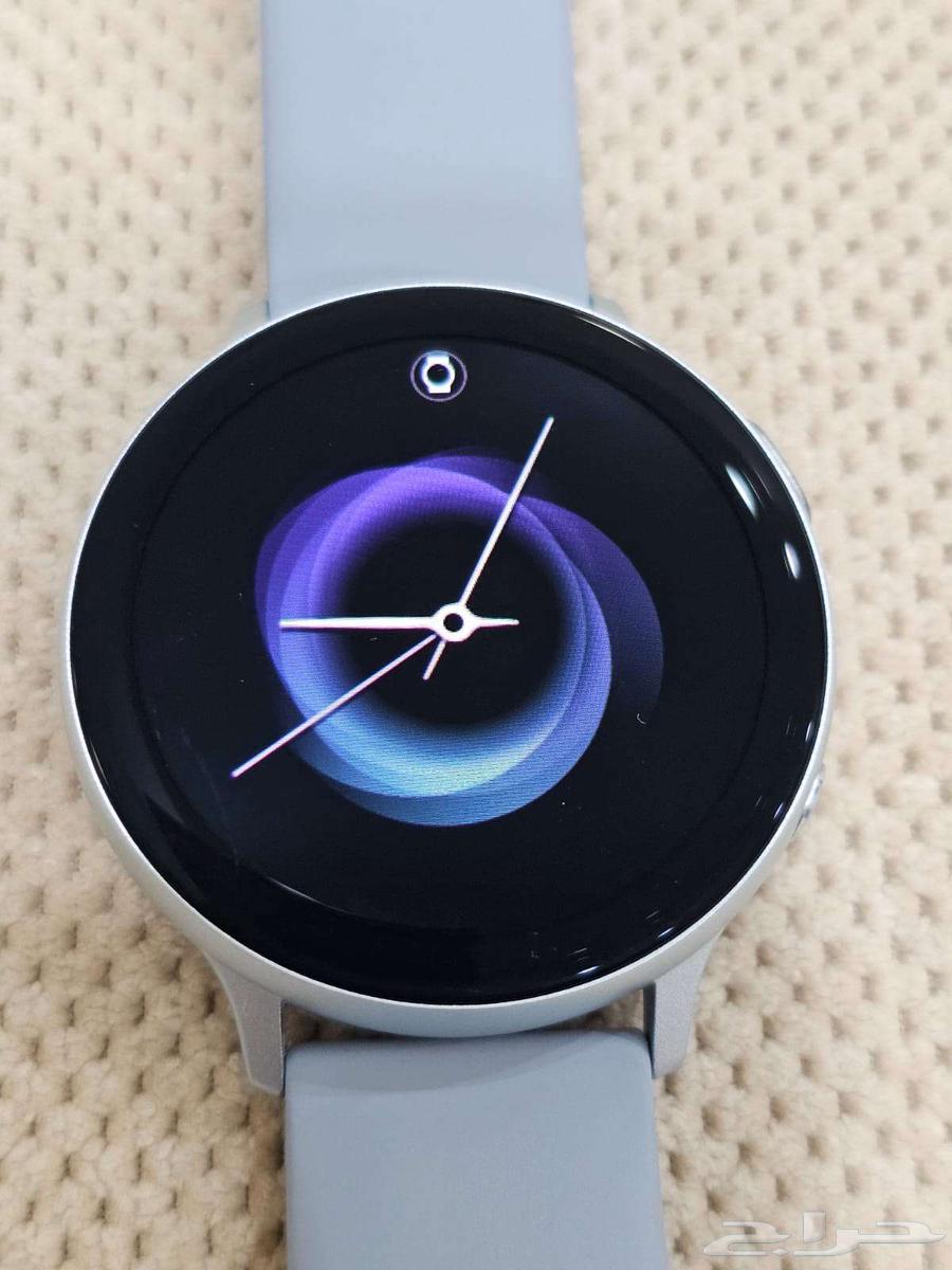 الساعة سامسونج ذكي. 44 ملي. شبه جديدة64512818599298114