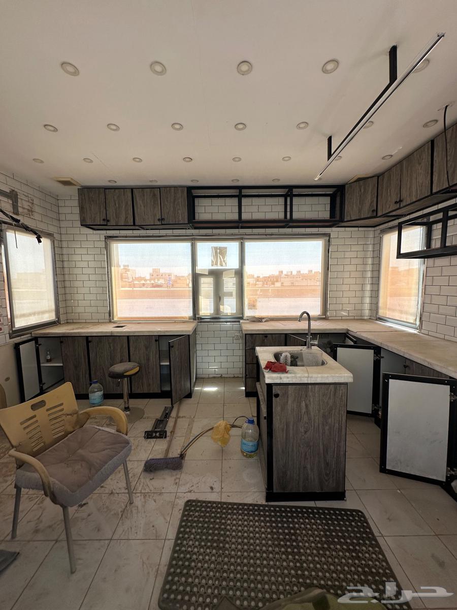 مبنى كوفي شوب للبيع64513135444226114